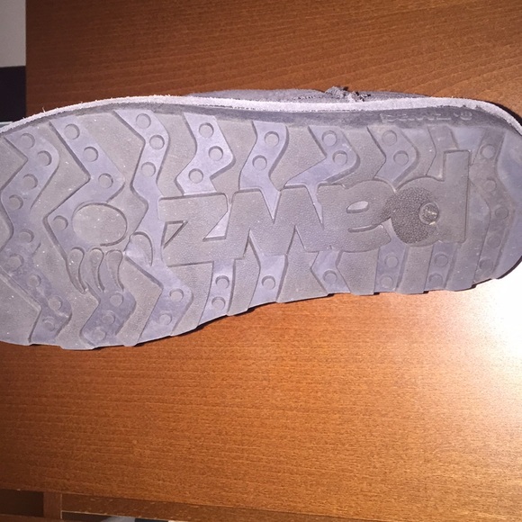 Paws - Picture 5 of 6